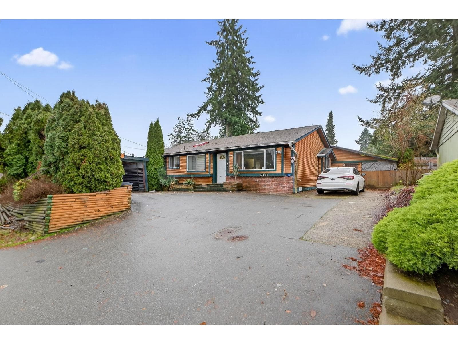 12546 96 AVENUE