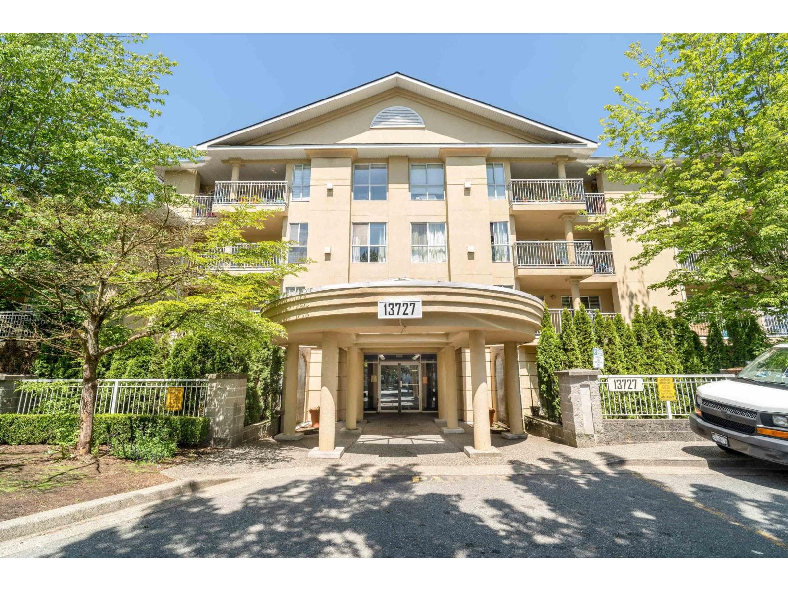 102 13727 74 AVENUE