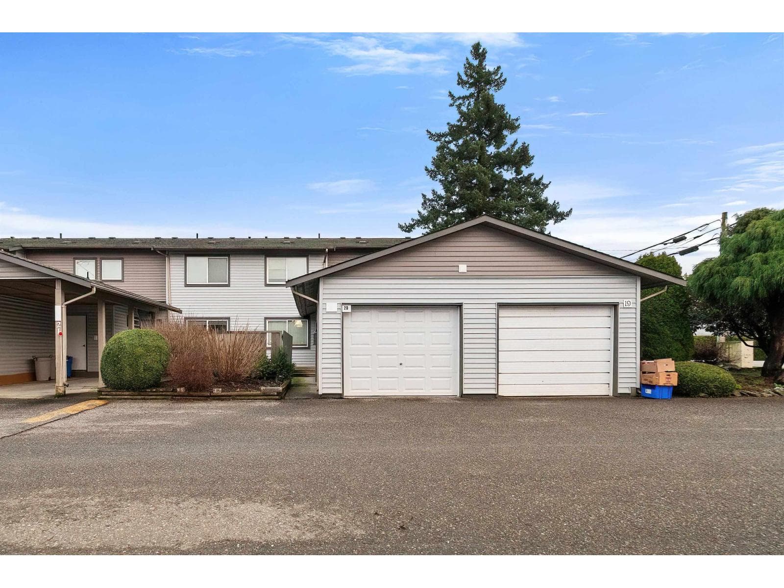 20 46689 FIRST AVENUE, Chilliwack Proper East