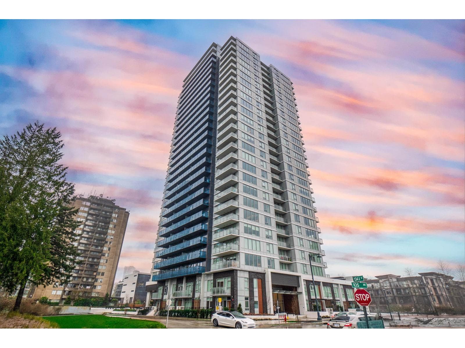 2501 13428 105 AVENUE