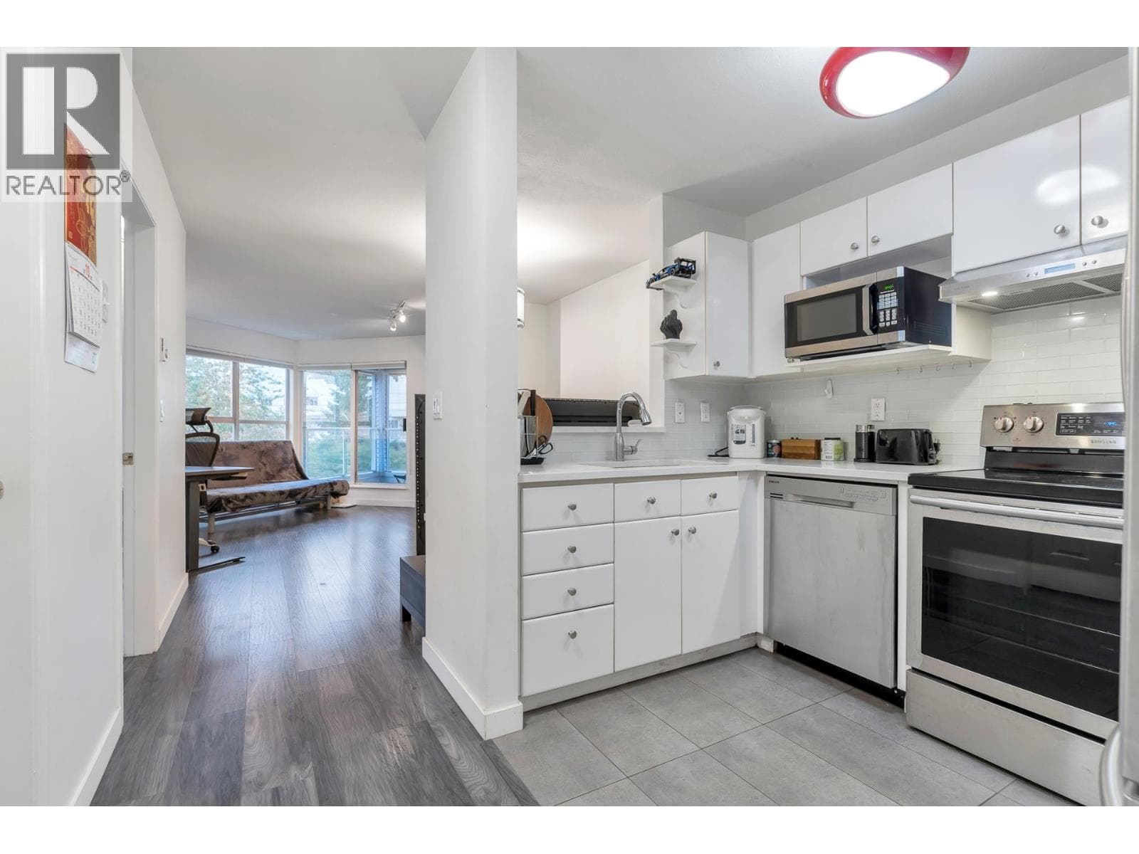 203 8611 GENERAL CURRIE ROAD