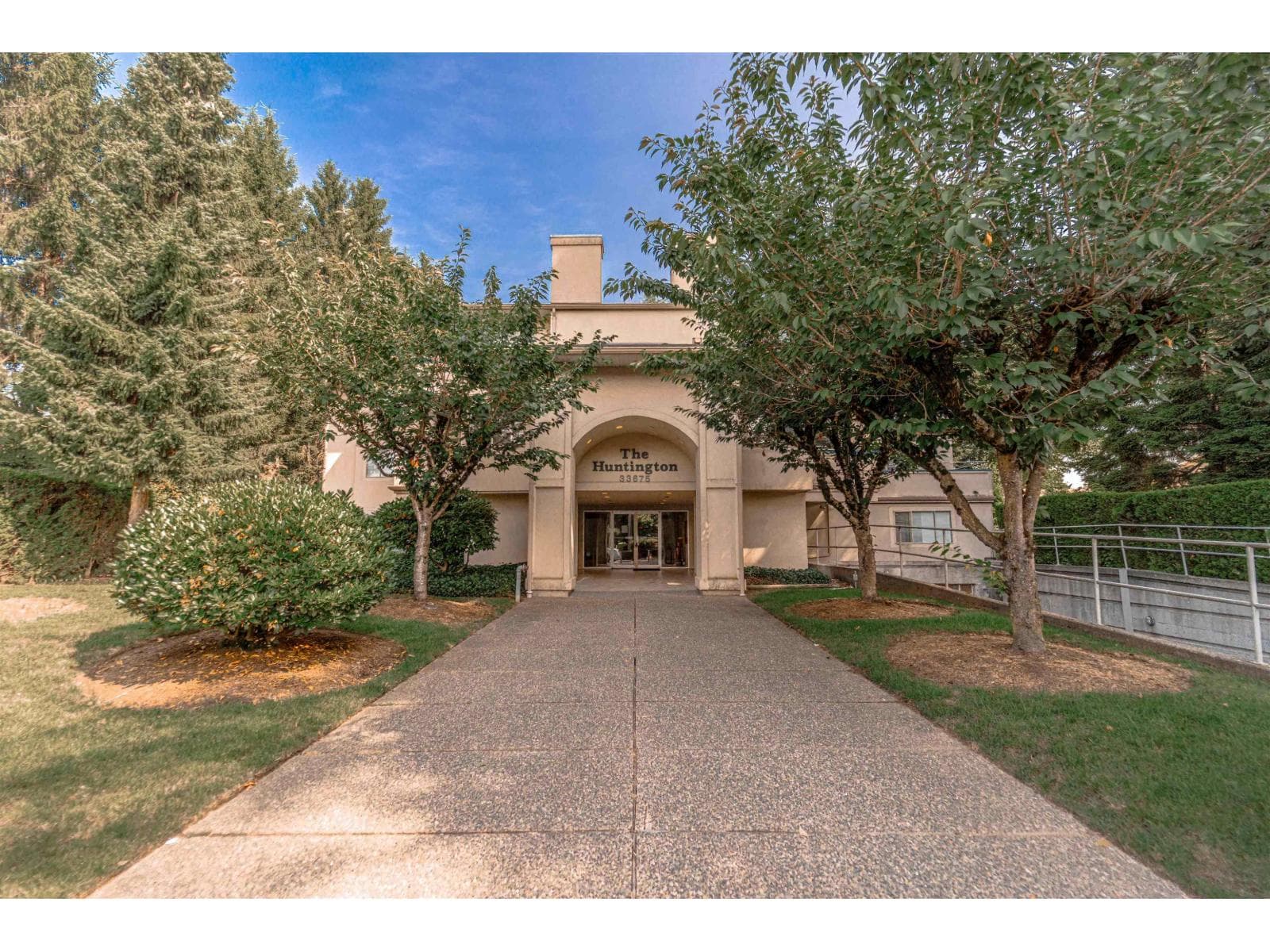 102 33675 MARSHALL ROAD