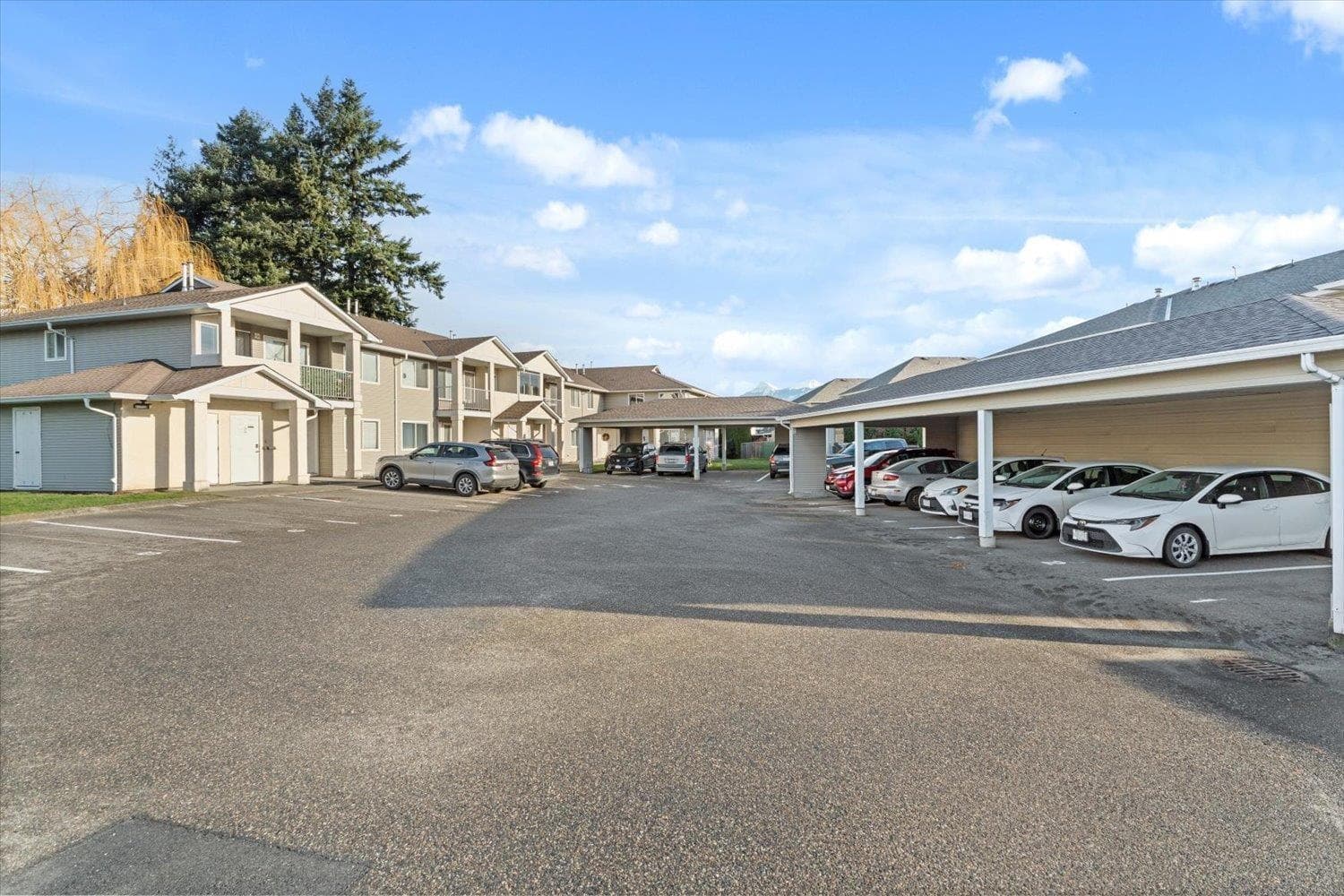 10 6480 VEDDER ROAD, Sardis South