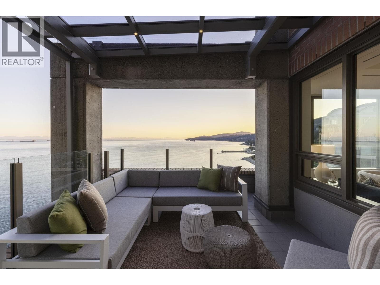 12 2250 BELLEVUE AVENUE