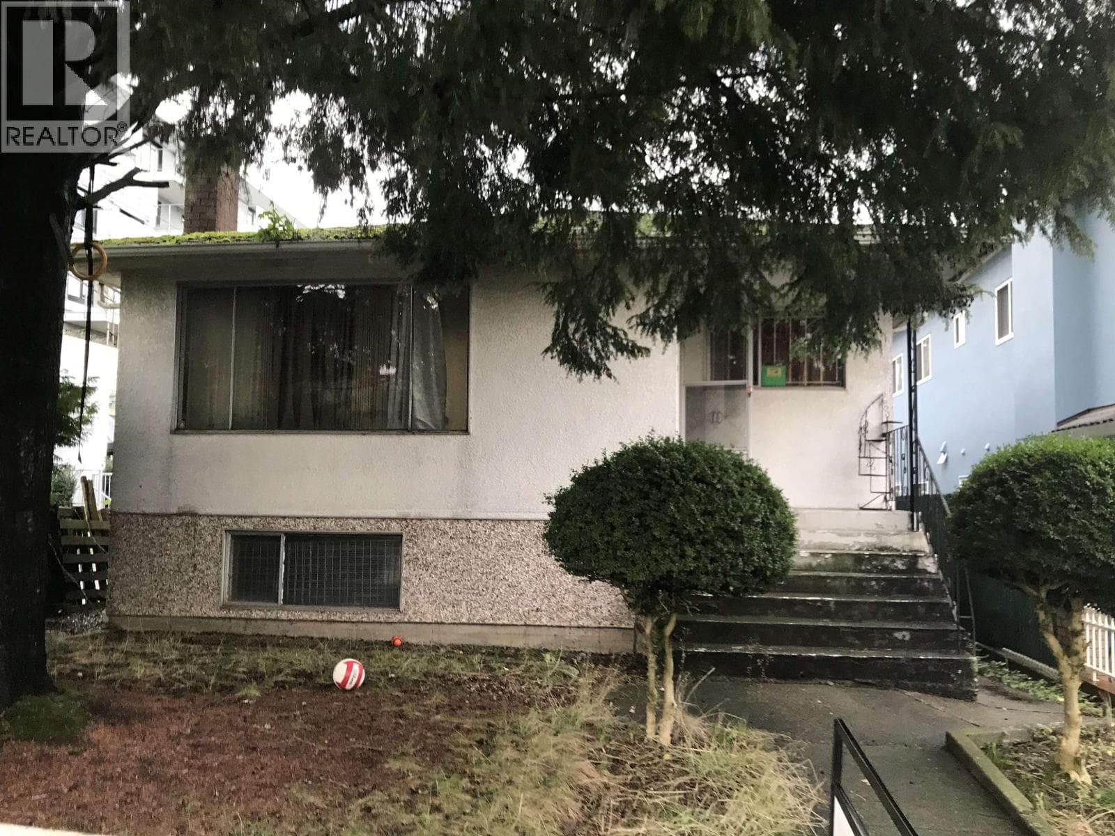 4569 GLADSTONE STREET