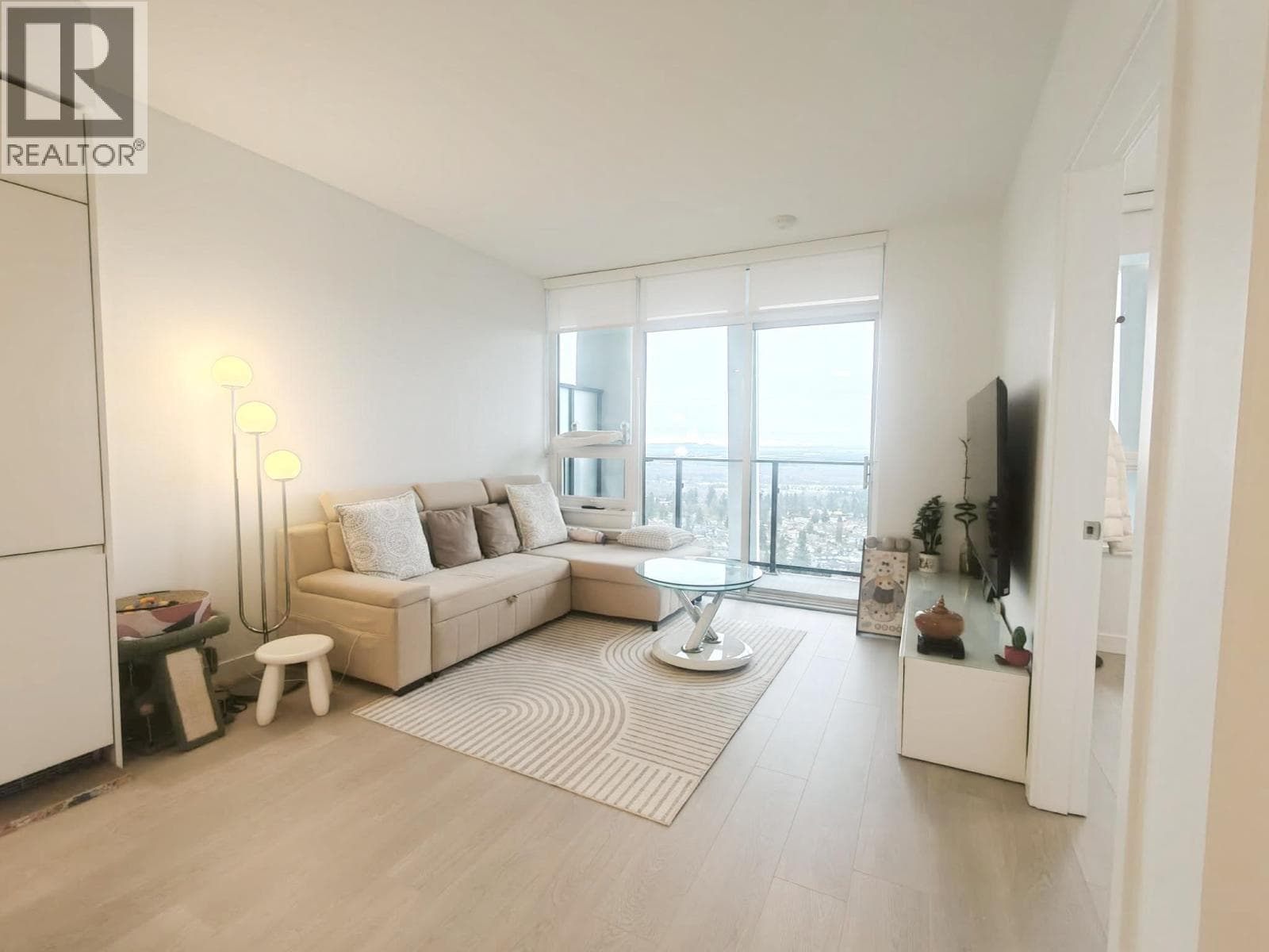 2906 6537 TELFORD AVENUE