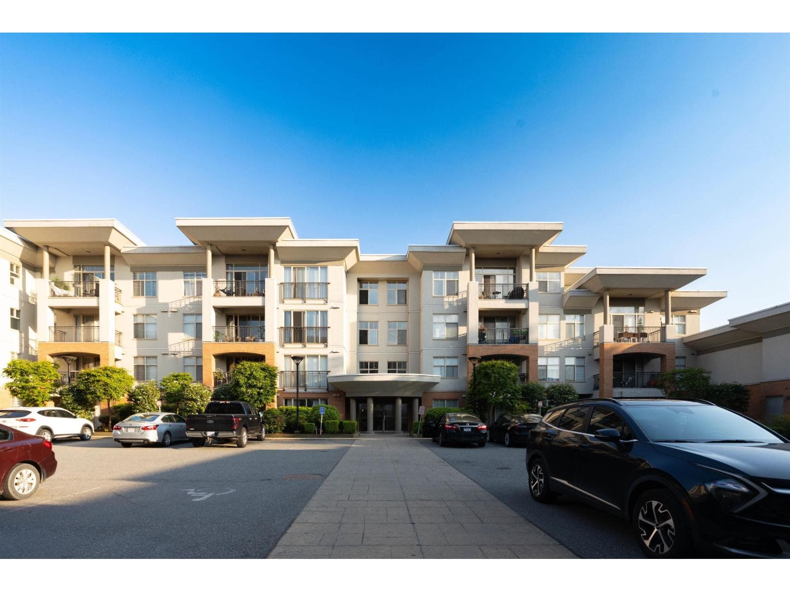 111 33545 RAINBOW AVENUE