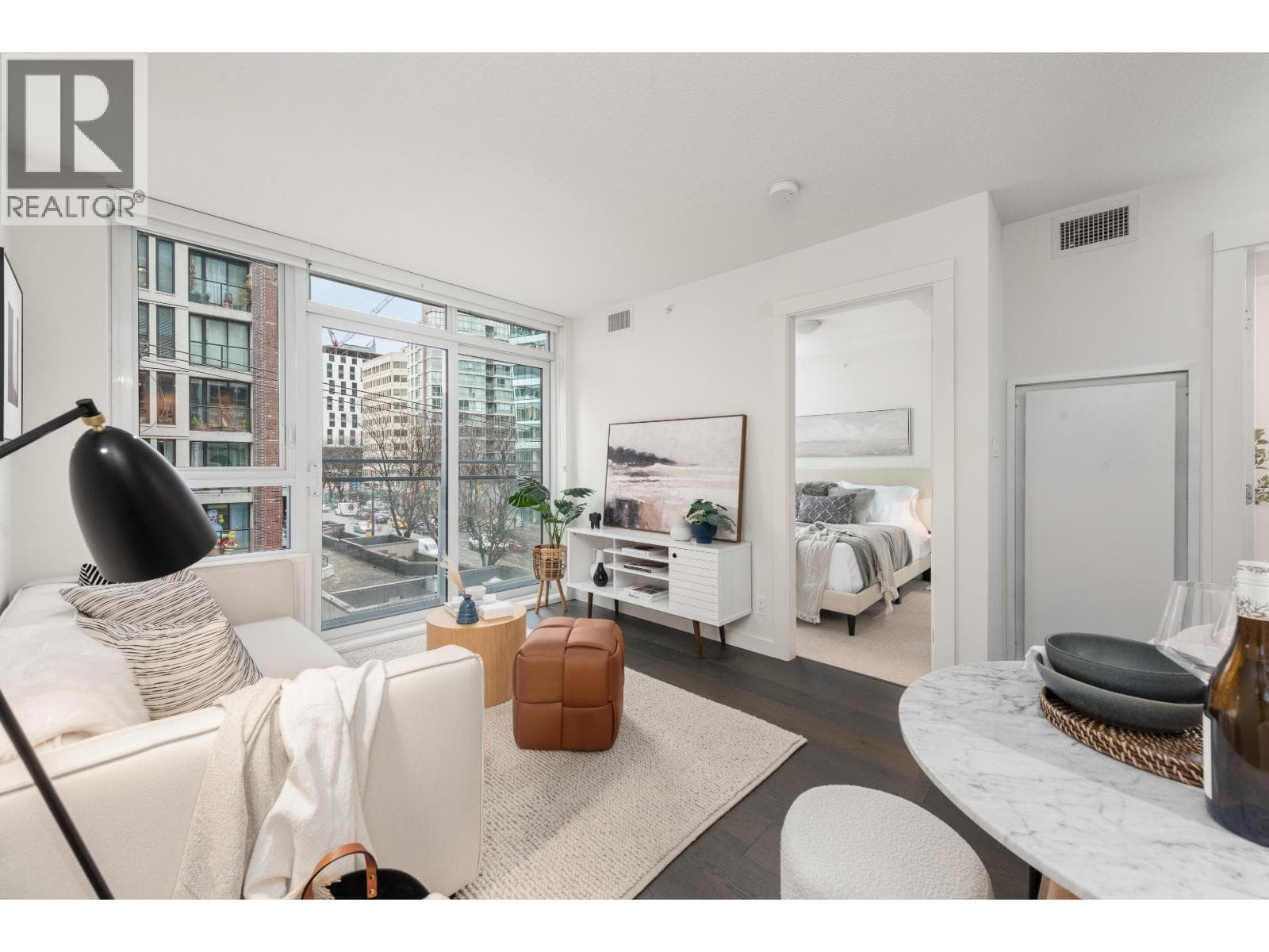 604 1009 HARWOOD STREET