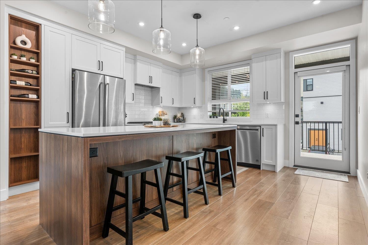 10 45500 CAMPUS DRIVE, Garrison Crossing