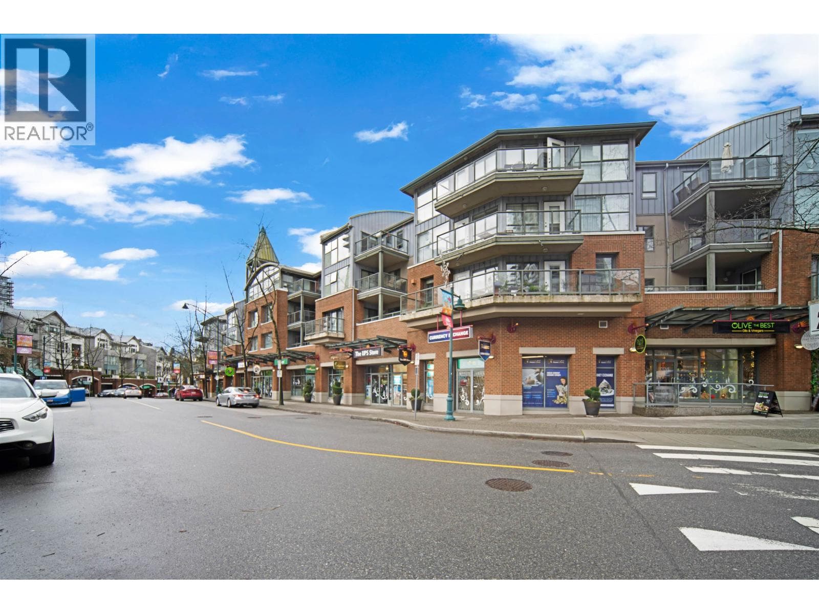 321 225 NEWPORT DRIVE