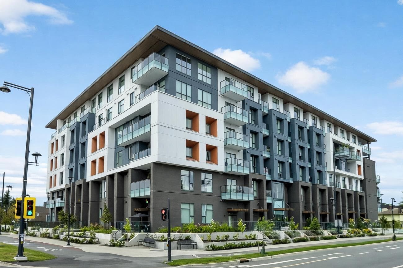 E512 10829 140 STREET