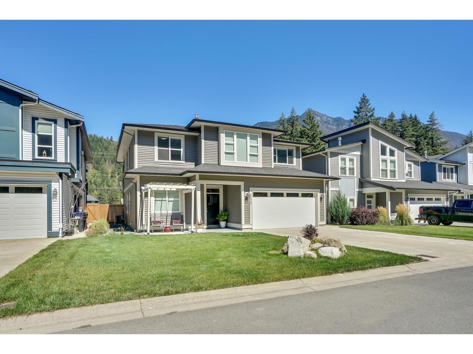 65517 SKYLARK LANE, Hope