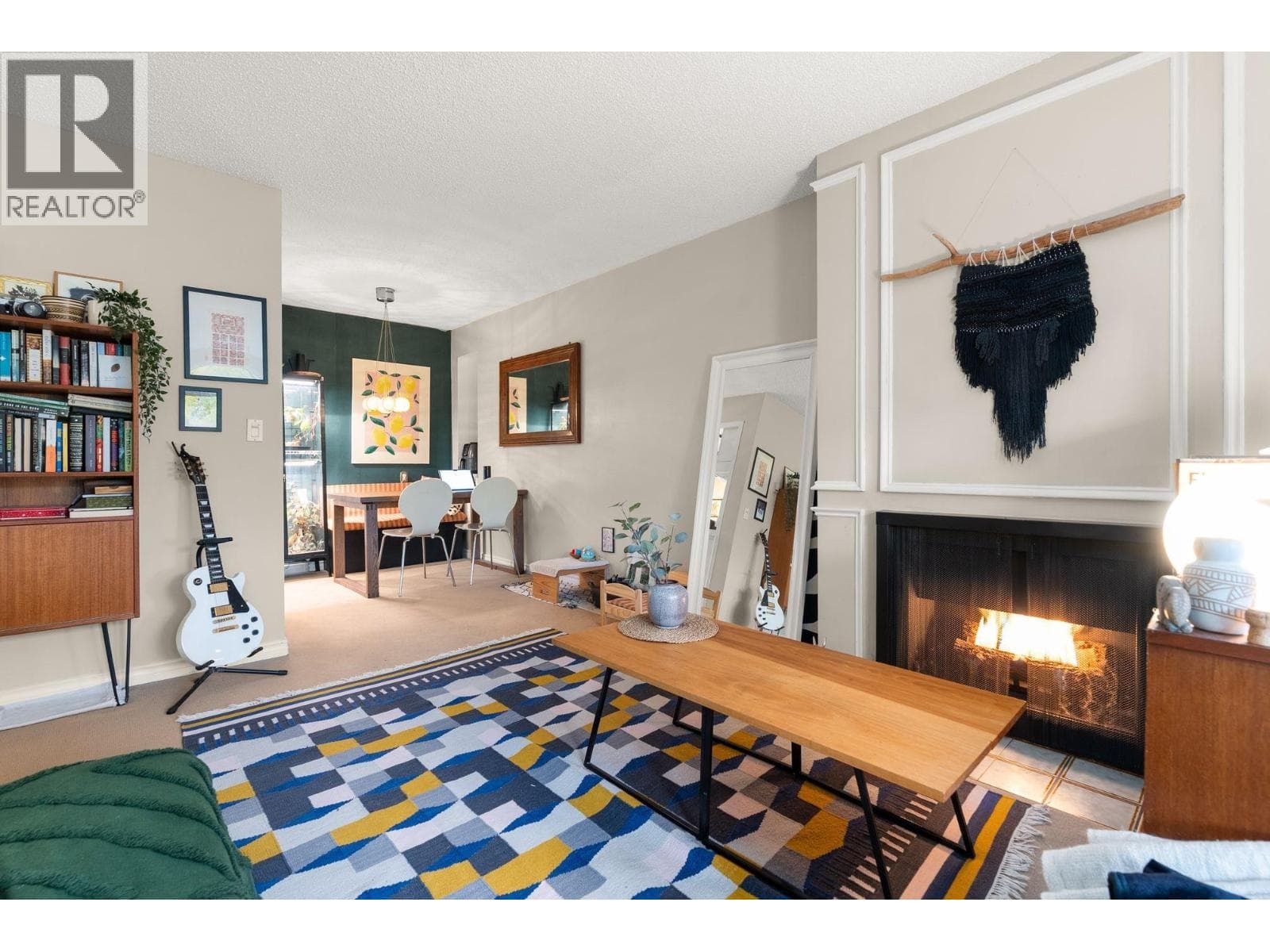 308 2366 WALL STREET