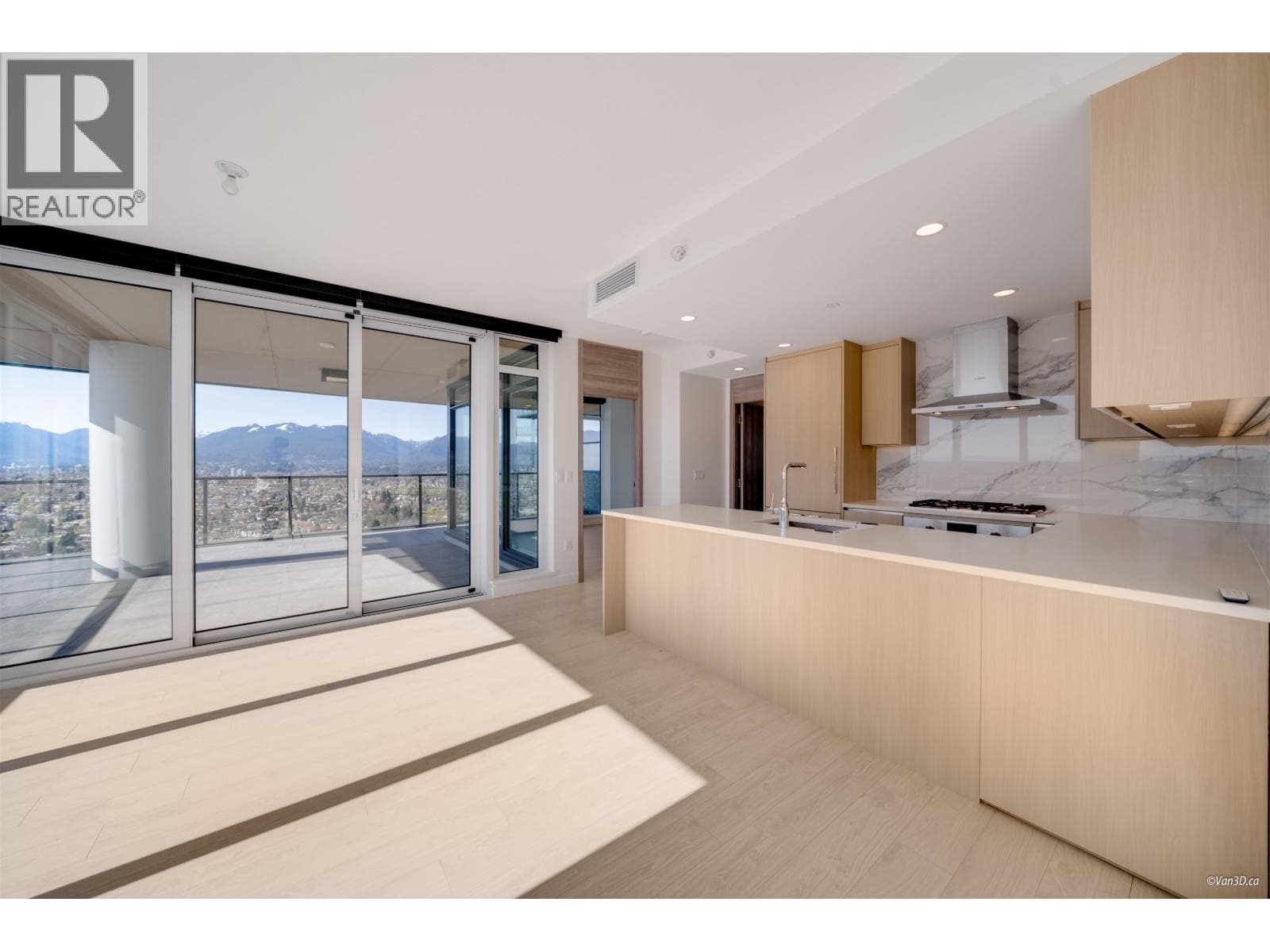 4203 4890 LOUGHEED HIGHWAY