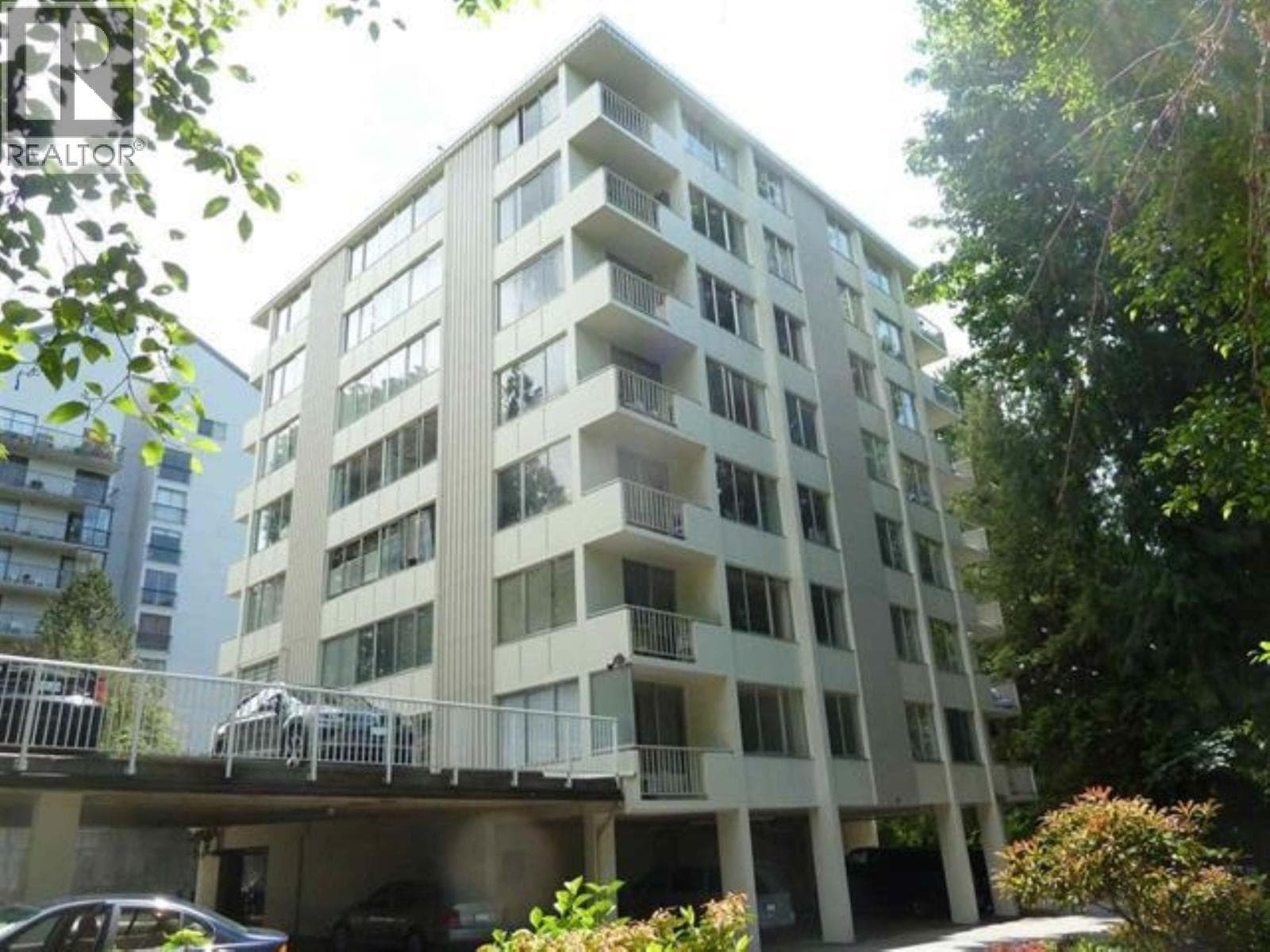 503 1785 ESQUIMALT AVENUE