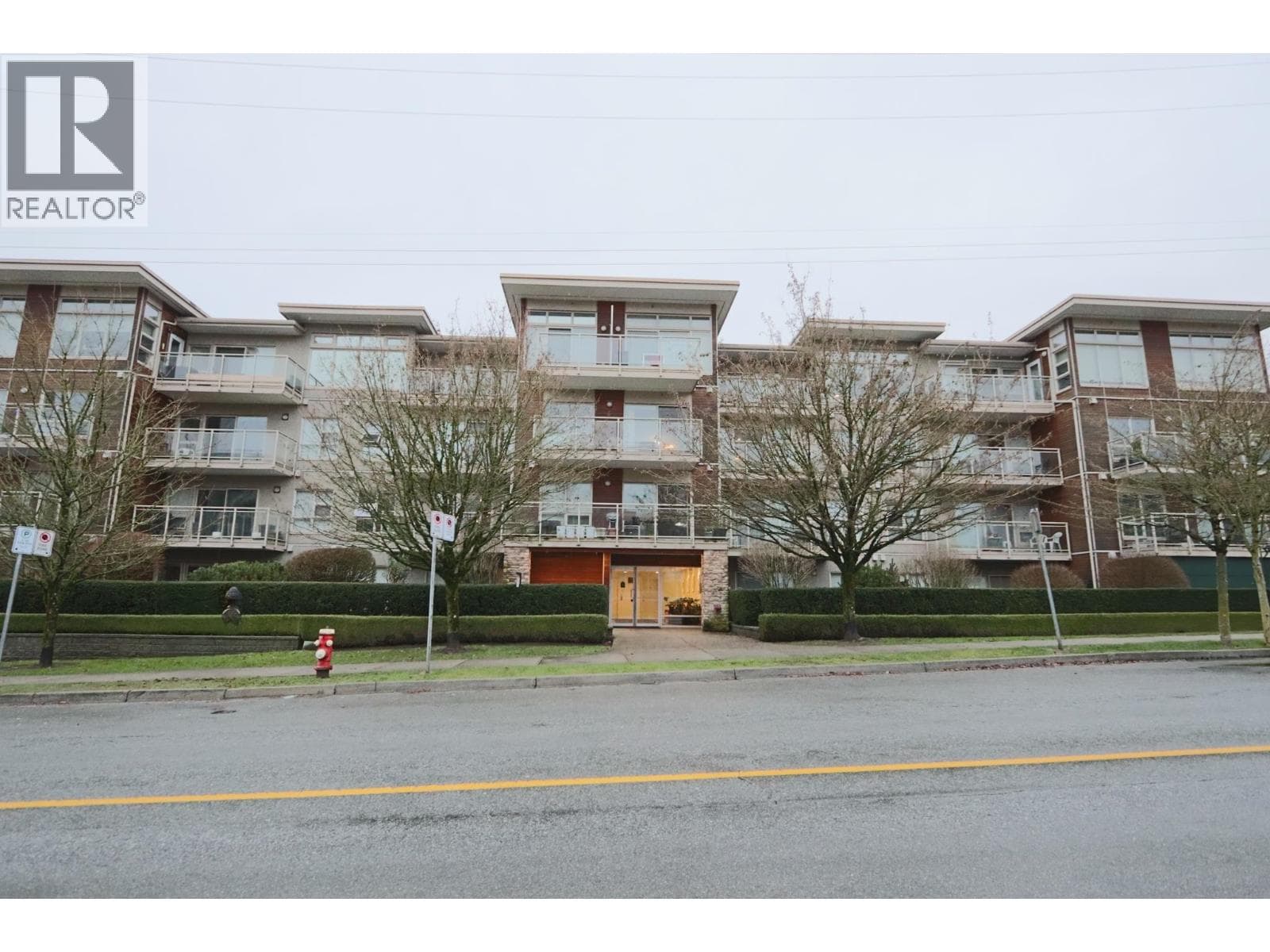 116 1033 ST. GEORGES