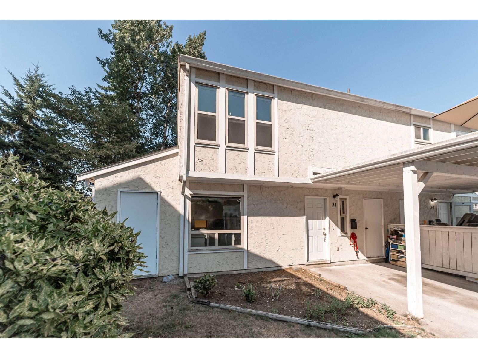 31 3075 TRETHEWEY STREET