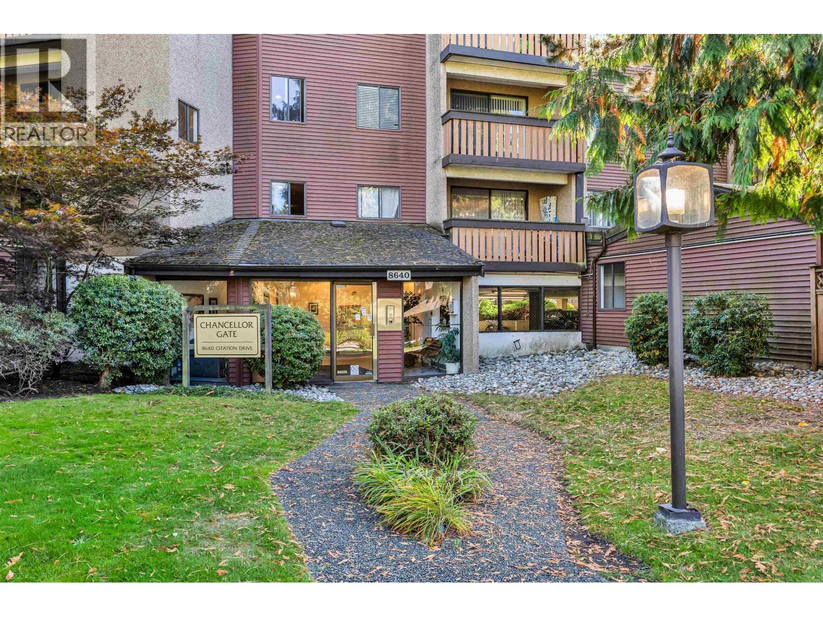 211 8640 CITATION DRIVE