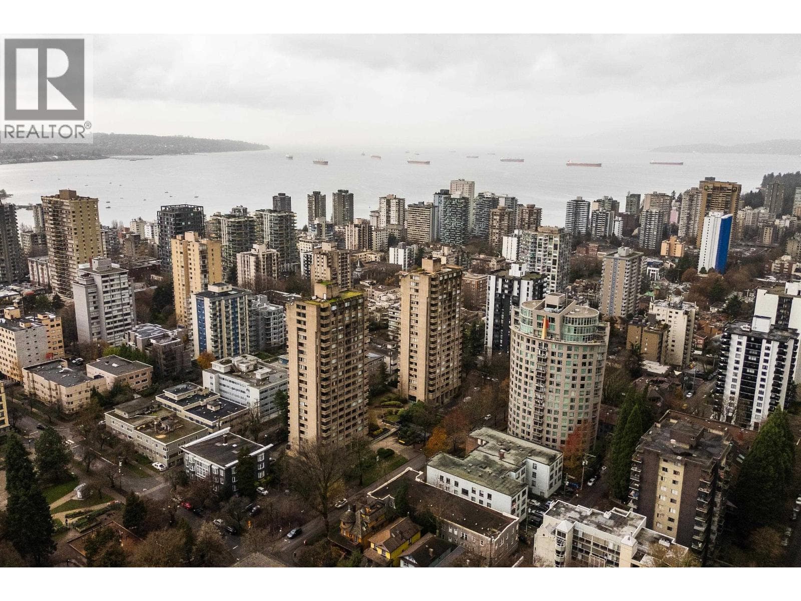 906 1050 SMITHE STREET