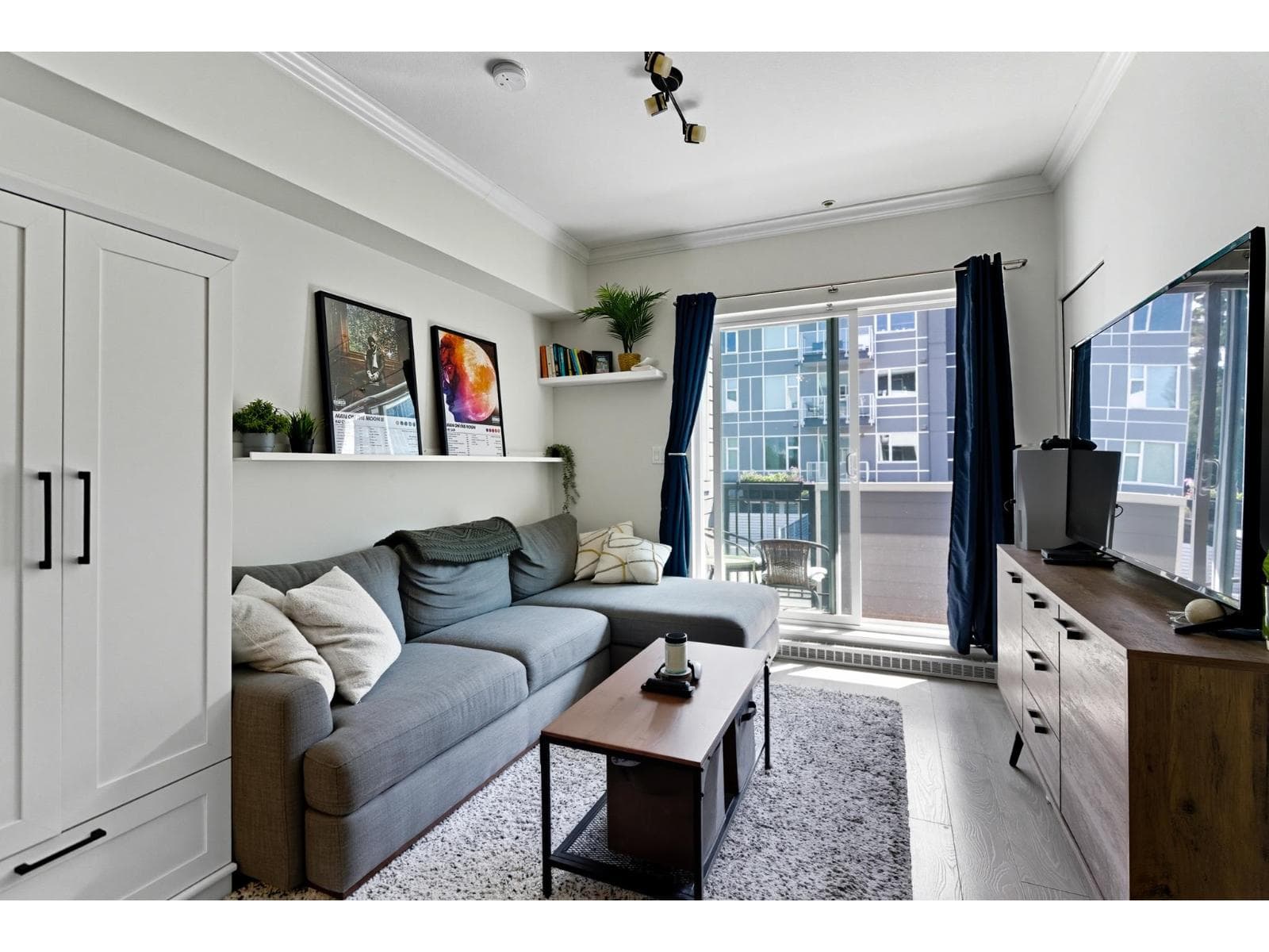 209 13678 GROSVENOR ROAD