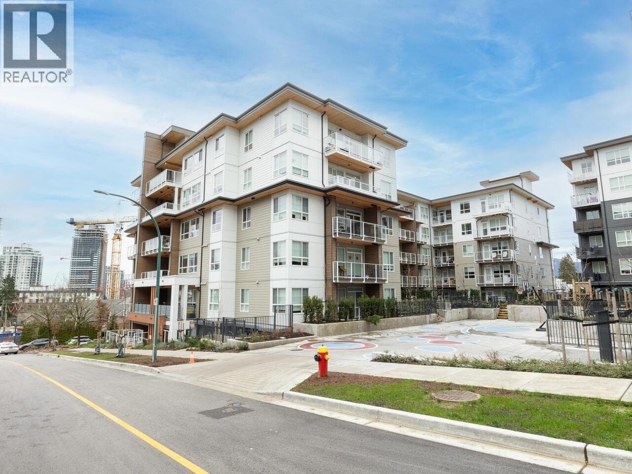 105 723 GROVER AVENUE