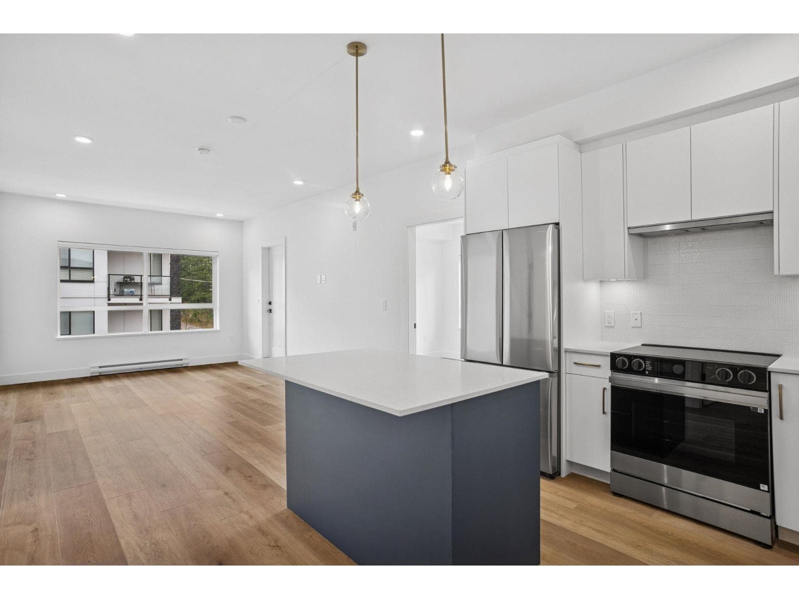 408 20286 72B AVENUE