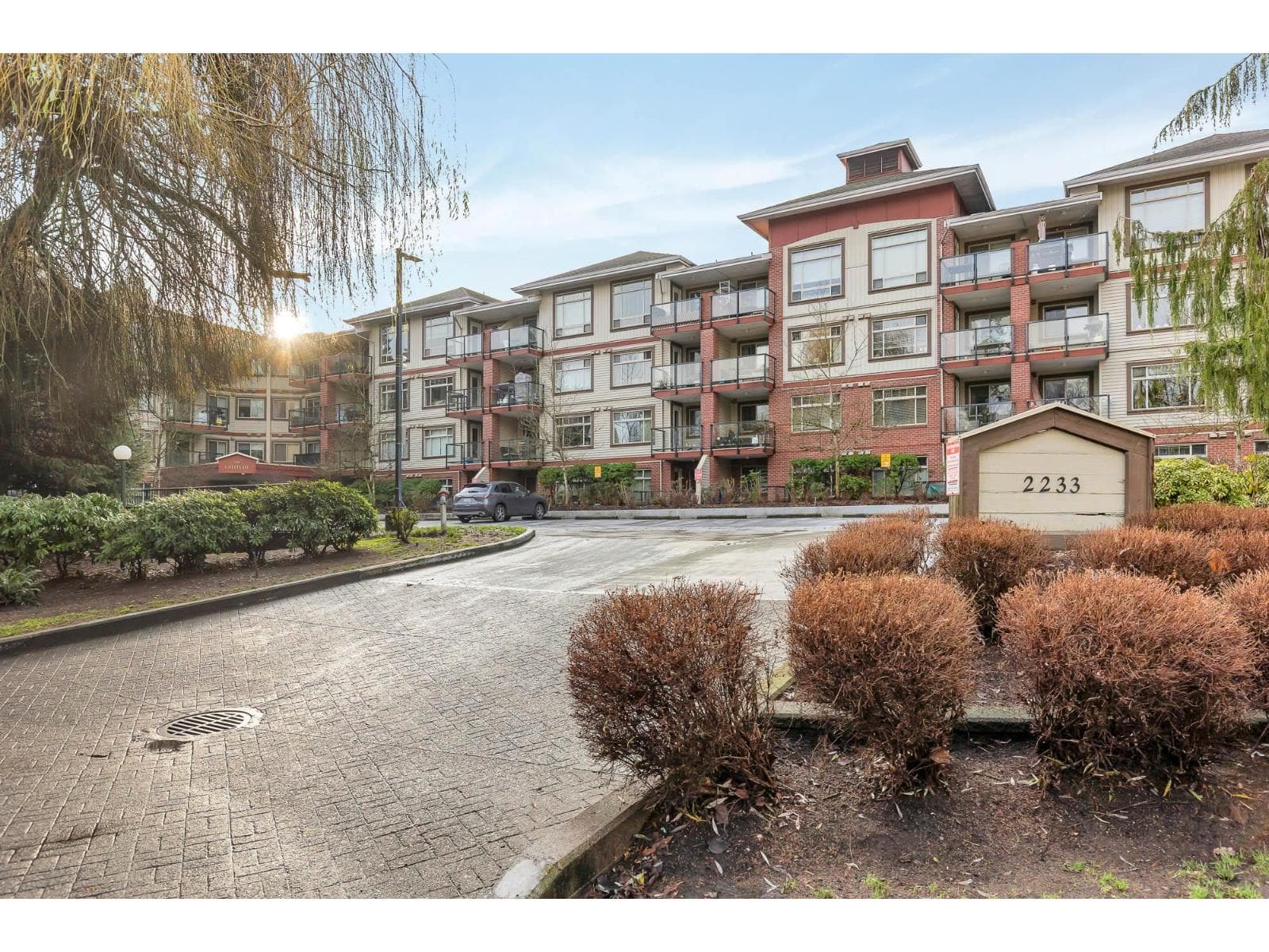 418 2233 MCKENZIE ROAD