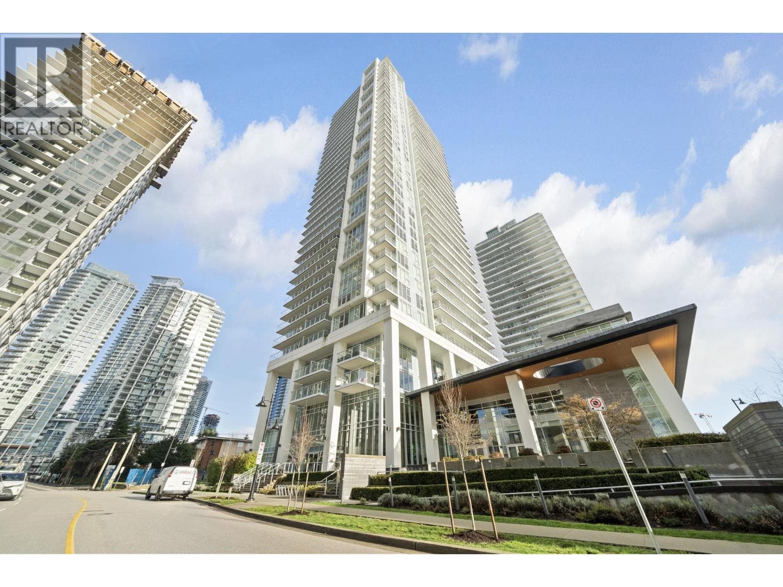 3401 657 WHITING WAY