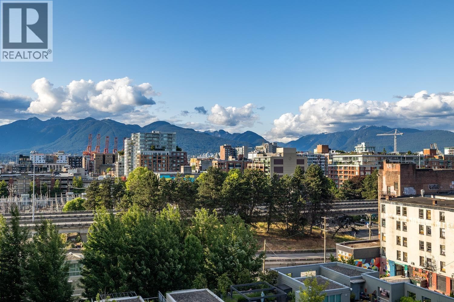 1002 120 MILROSS AVENUE