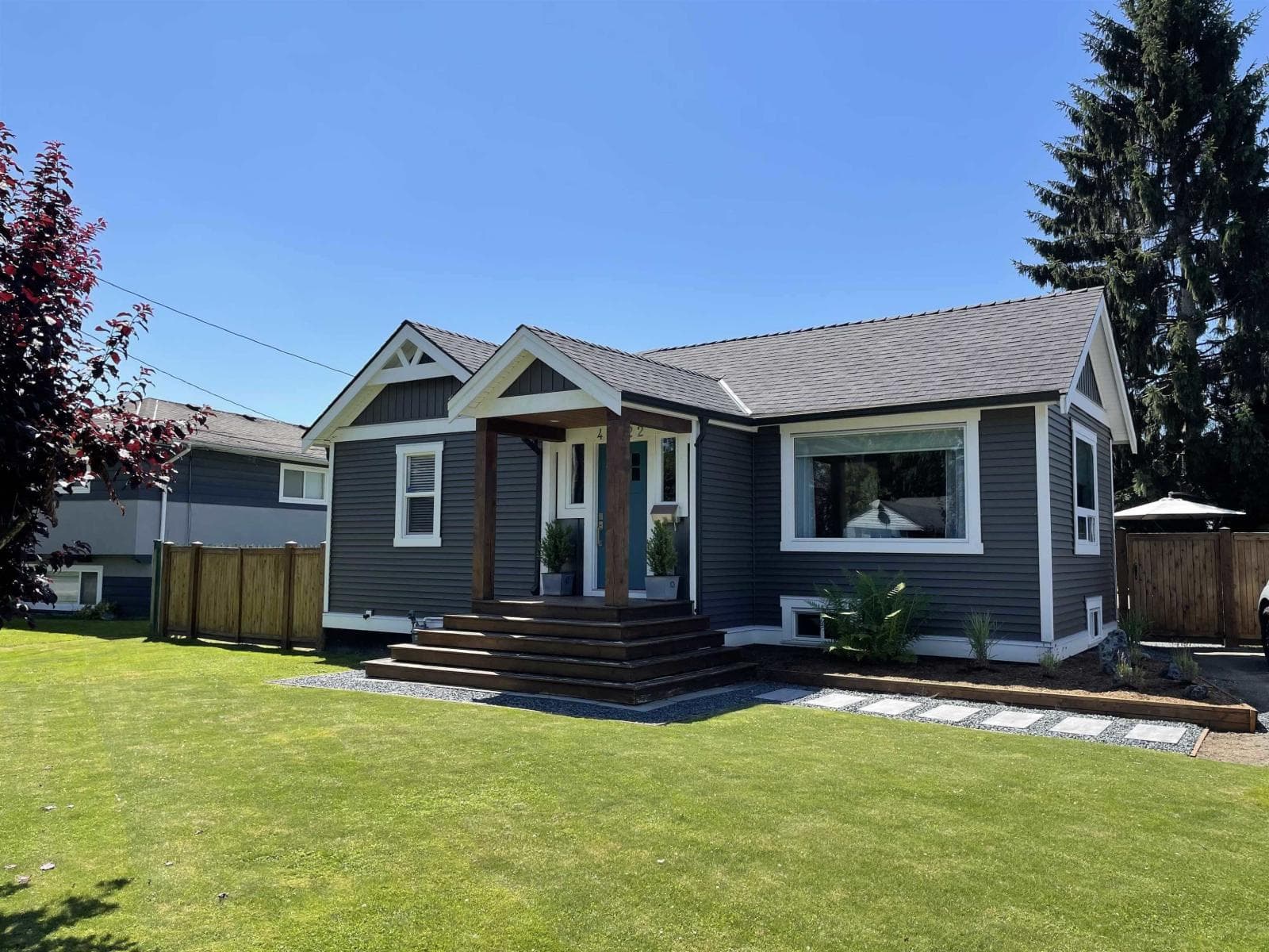 46022 CLARKE DRIVE, Chilliwack Proper East