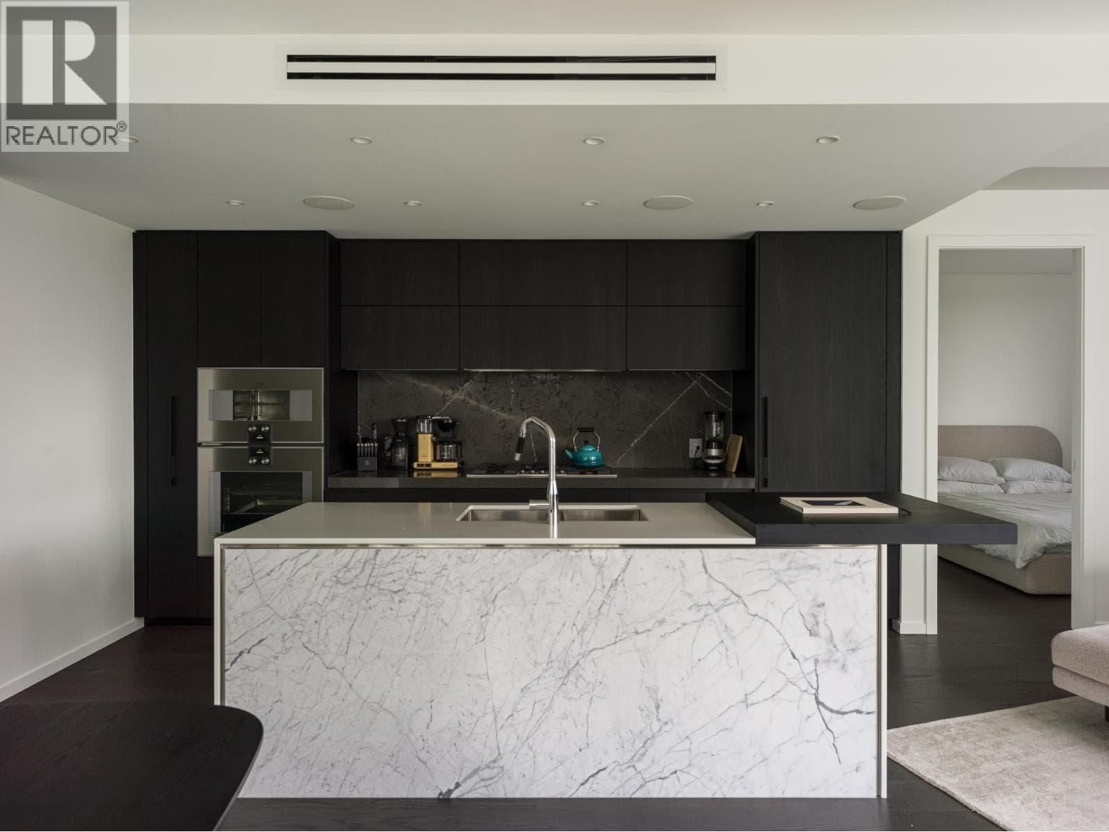 406 1601 QUEBEC STREET