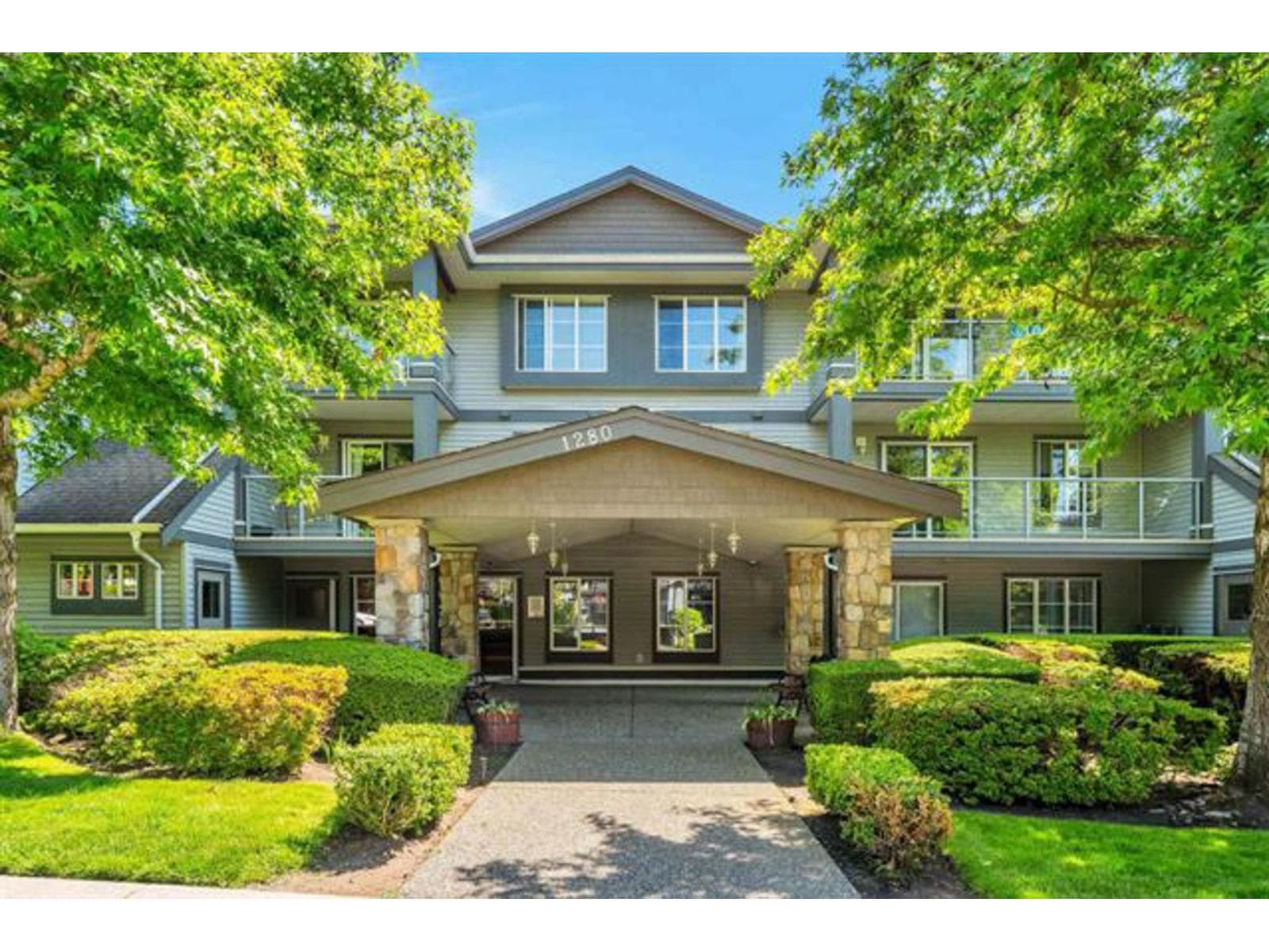 203 1280 MERKLIN STREET