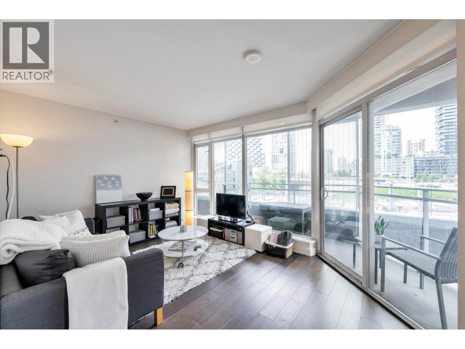 607 1372 SEYMOUR STREET