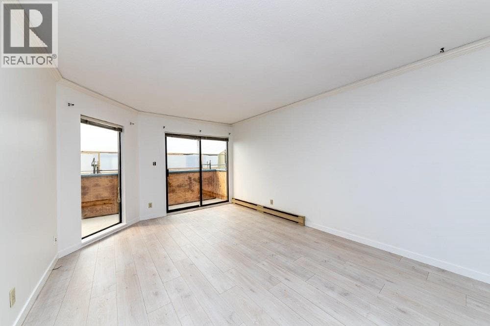 309 975 W 13TH AVENUE