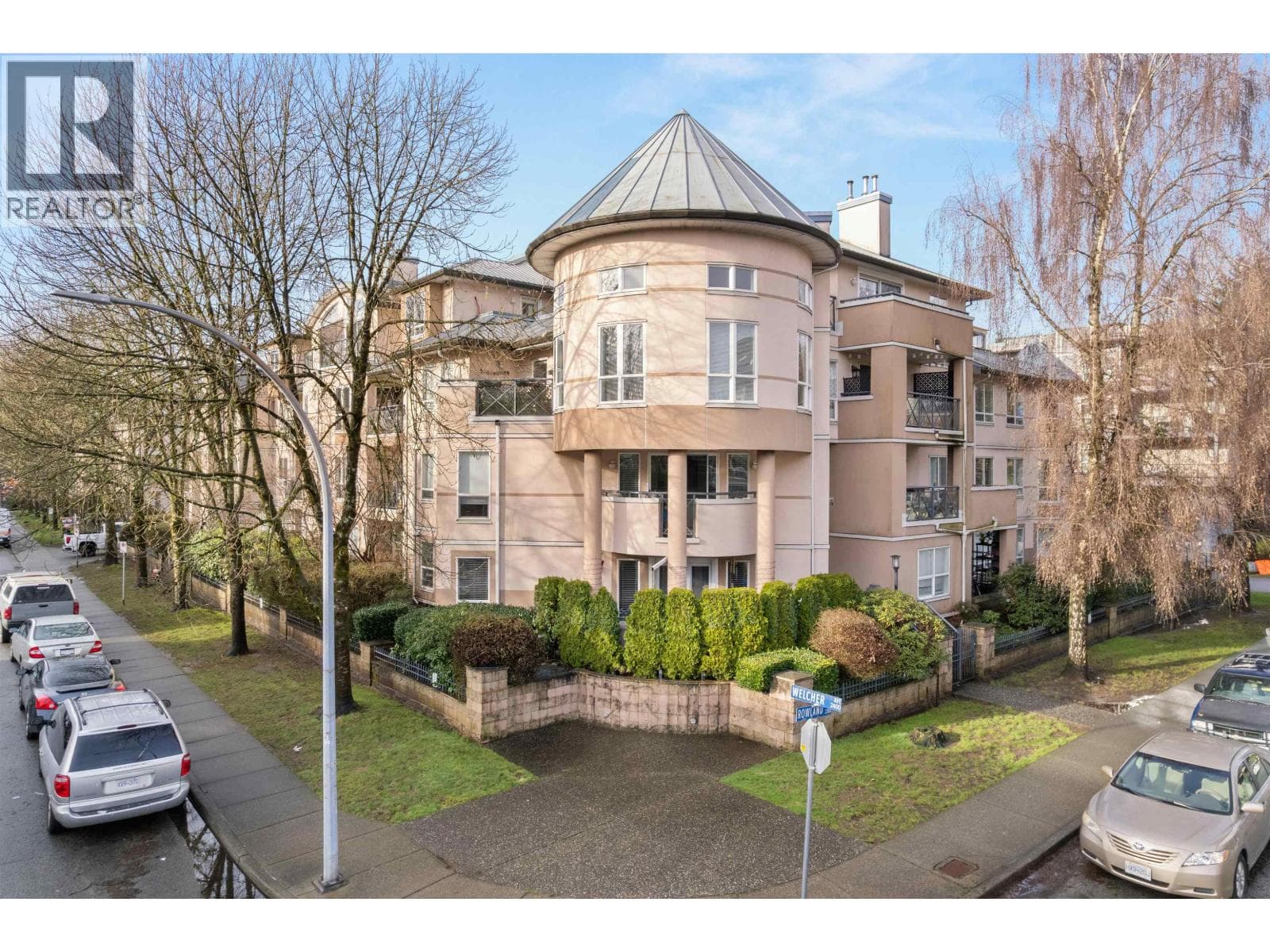 308 2435 WELCHER AVENUE