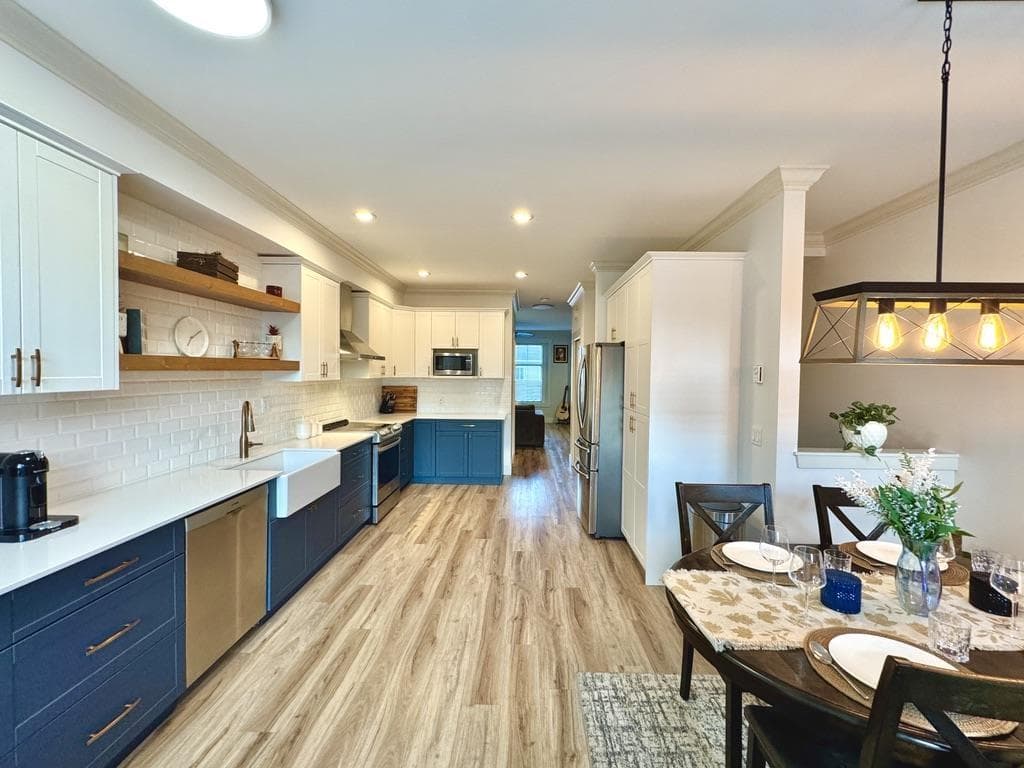 17 33860 MARSHALL ROAD