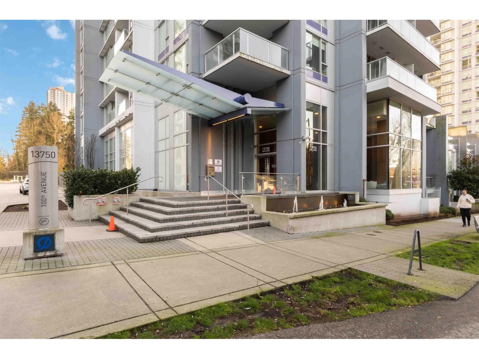 3301 13750 100 AVENUE