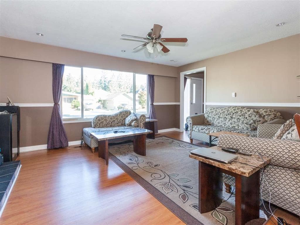 32202 HILLCREST AVENUE