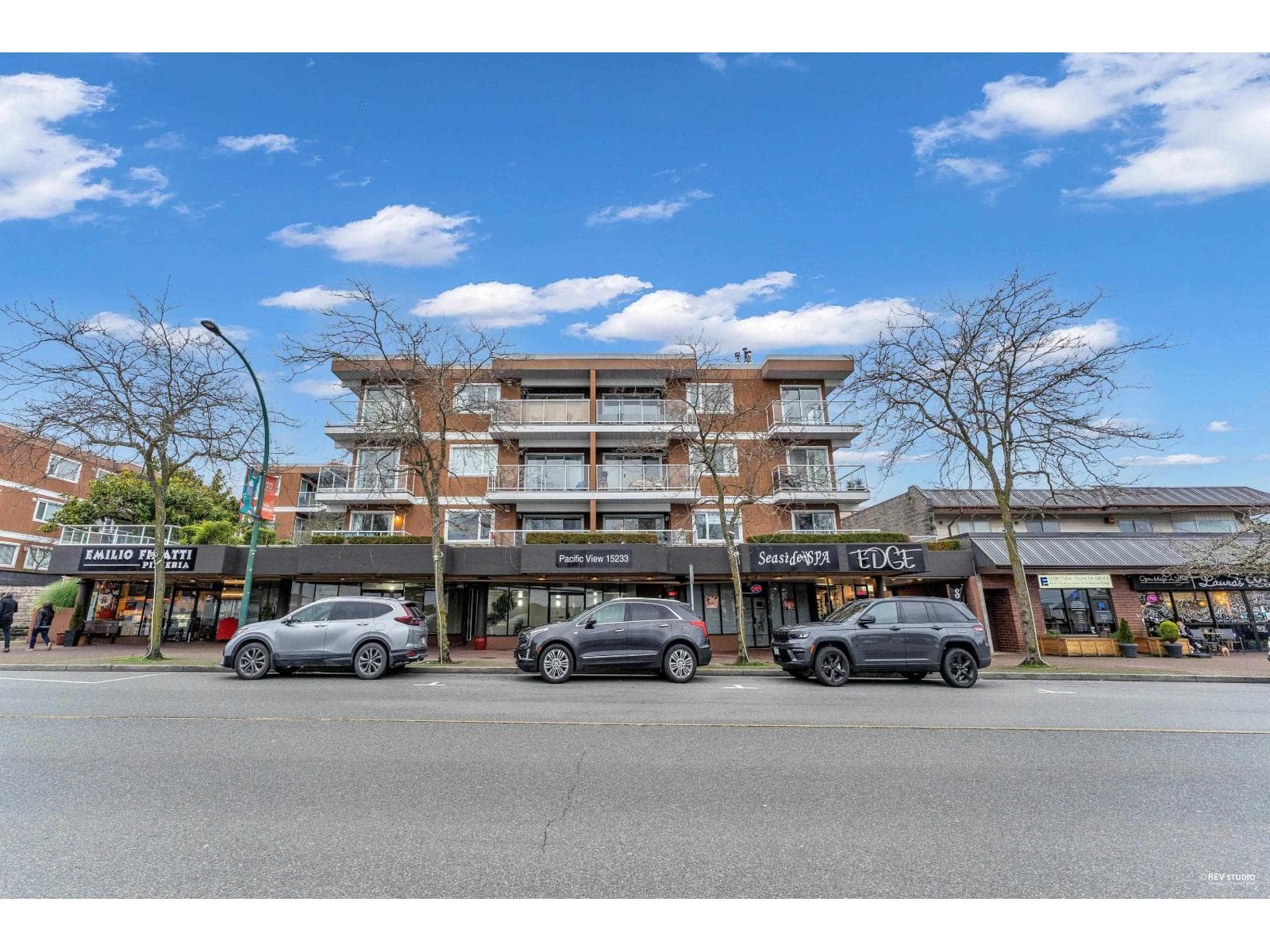 204 15233 PACIFIC AVENUE