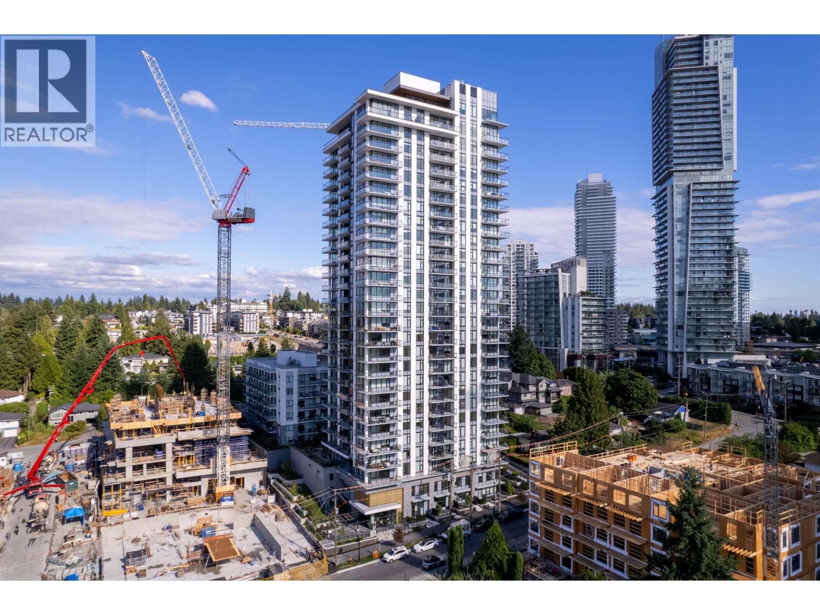 2203 626 CLAREMONT STREET