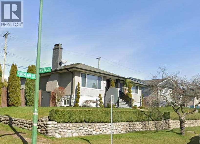 4701 RIDGELAWN DRIVE