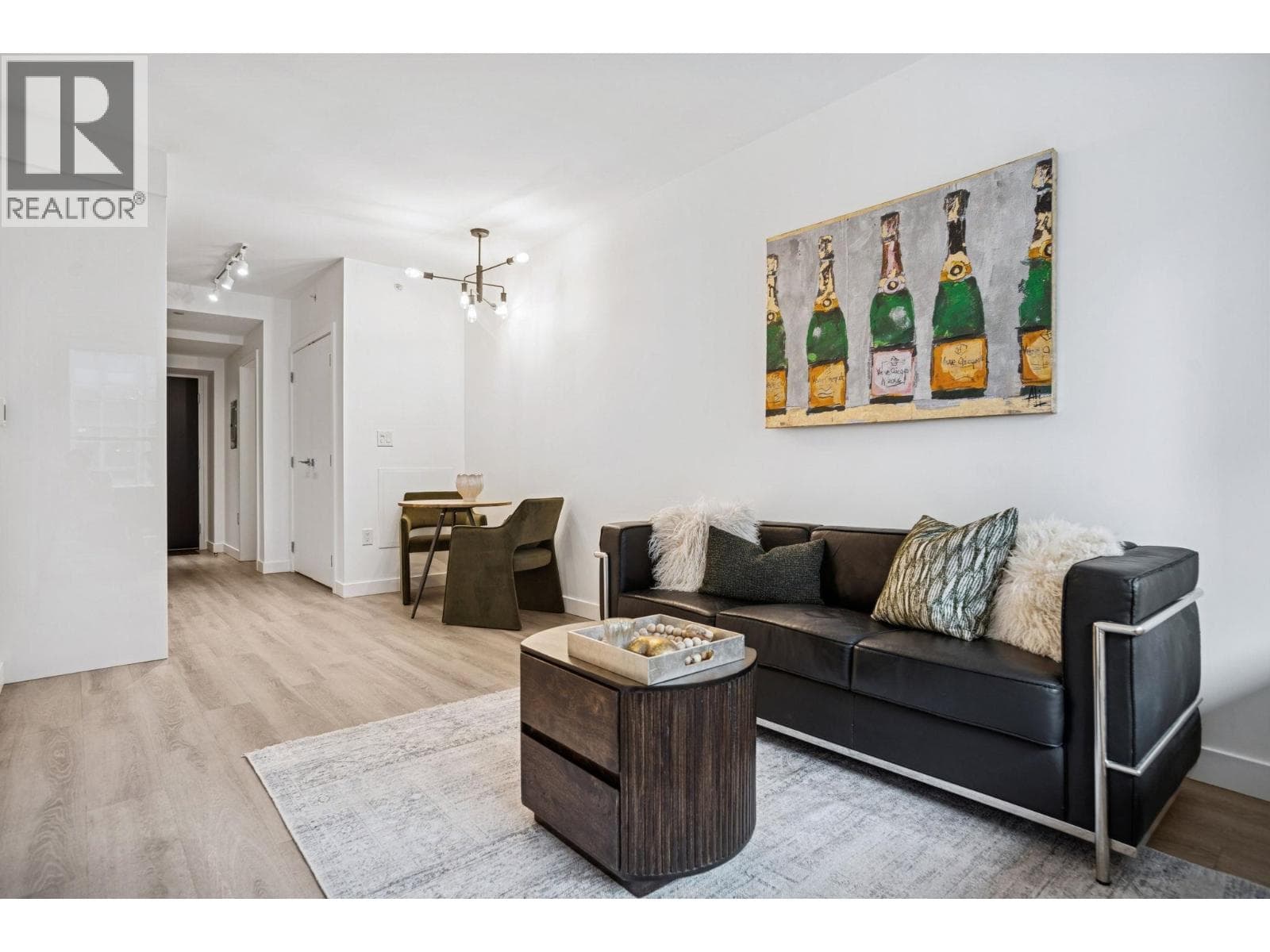 507 209 E 7TH AVENUE