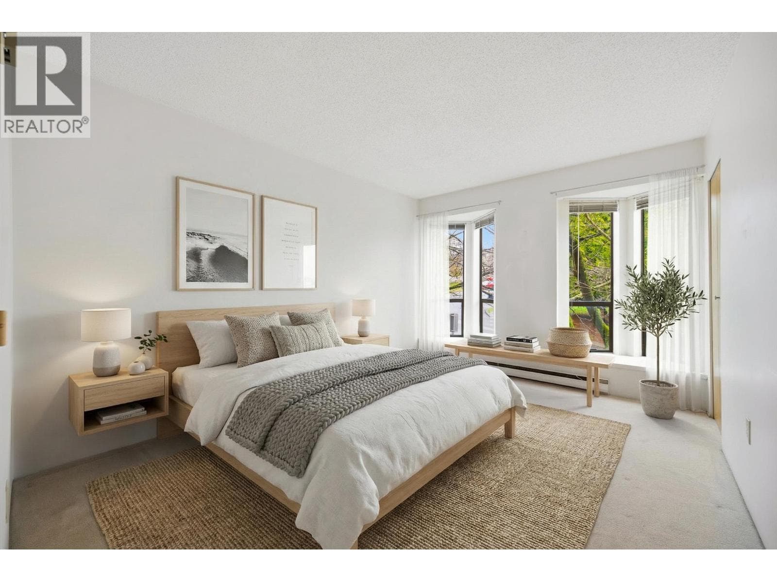 204 45 FOURTH STREET