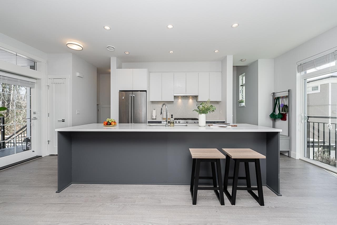 47 2070 OAK MEADOWS DRIVE