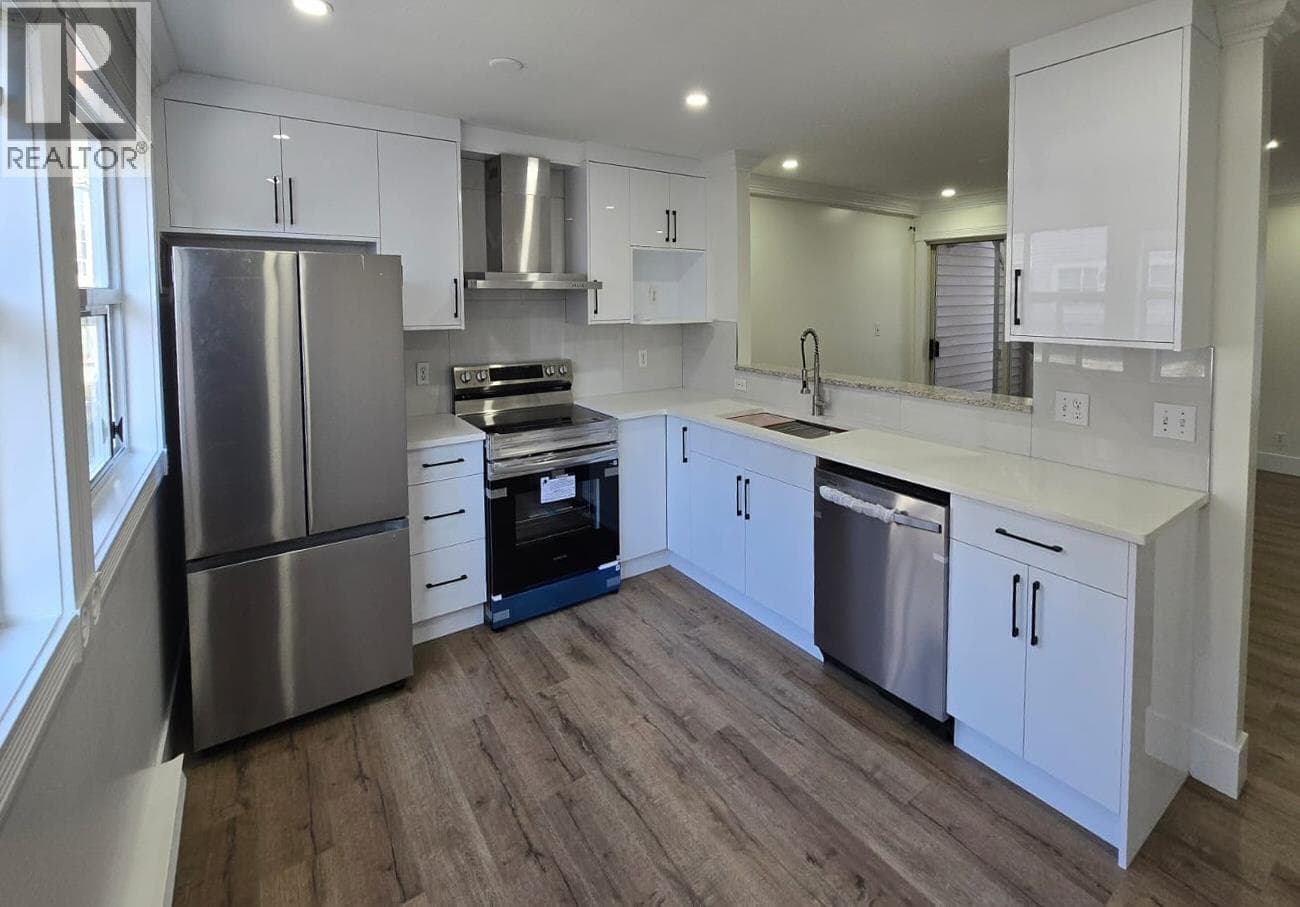 53 2450 HAWTHORNE AVENUE