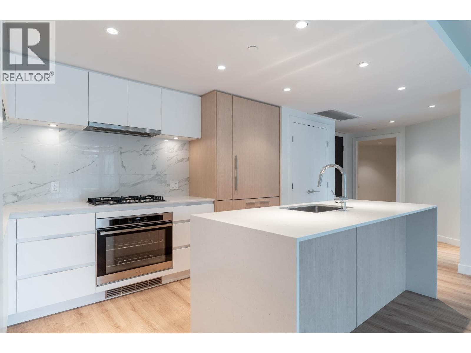 401 1500 FERN STREET