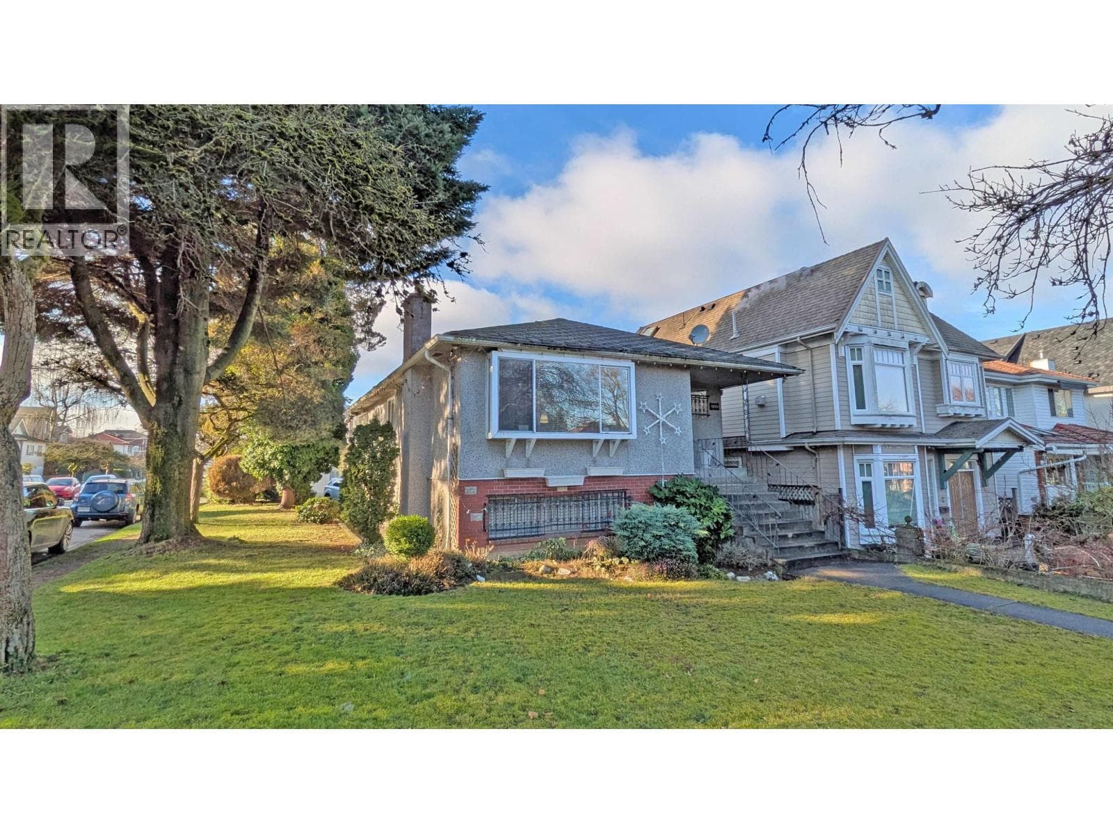 4793 COMMERCIAL STREET