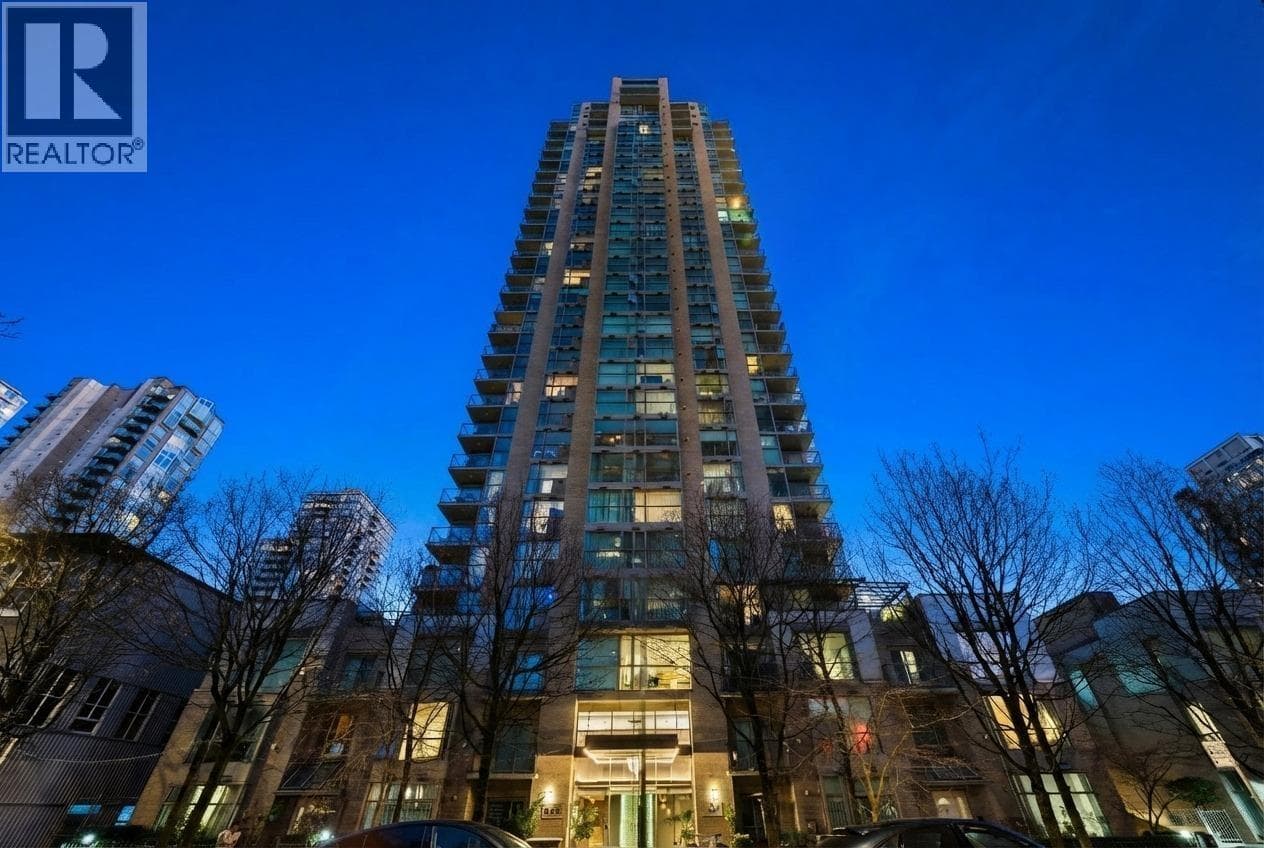 1805 928 RICHARDS STREET