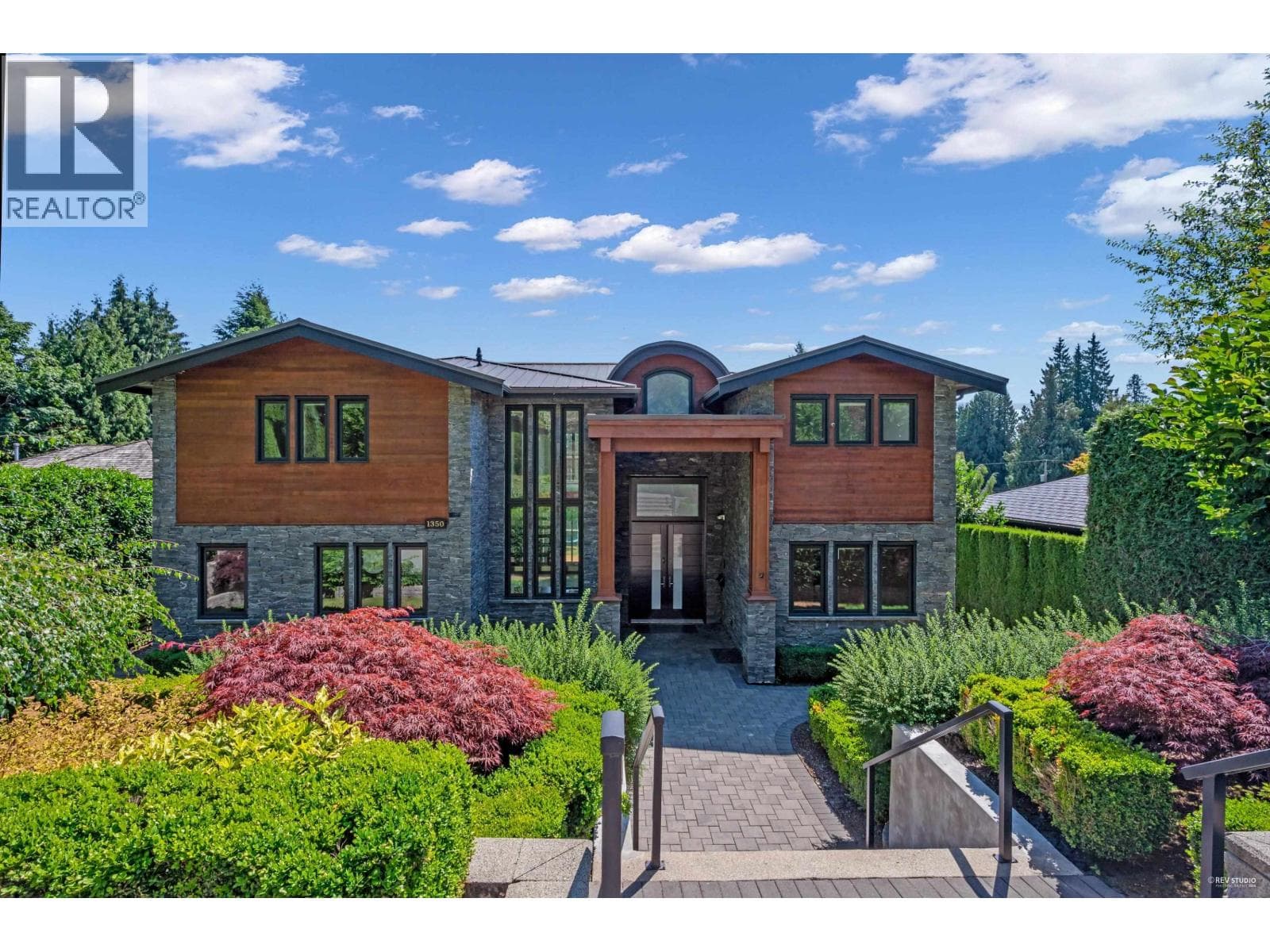 1350 PALMERSTON AVENUE