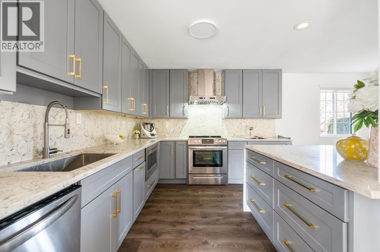 10080 ROSEDENE CRESCENT